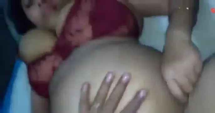 Big boobs mature bhabhi boobs squeezed & fucked in hindi audio