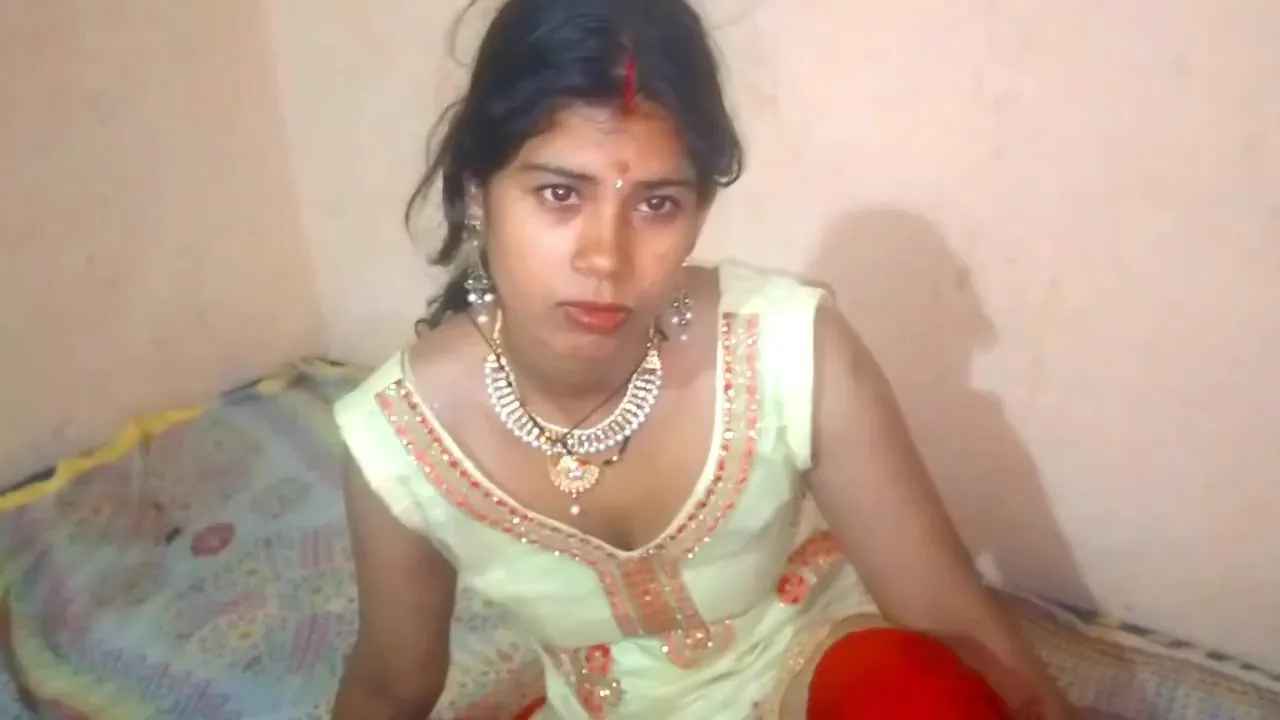 Famous Mamata bhabhi shared bed with big brother-in-law and gets pussy roughly fucked