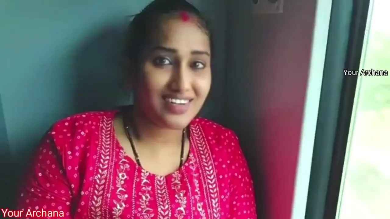 Hot Archana bhabhi viral mms fucking in train with husband