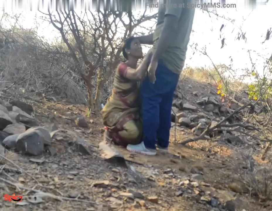 Marathi mature bhabhi and young man sensual outdoor sex mms