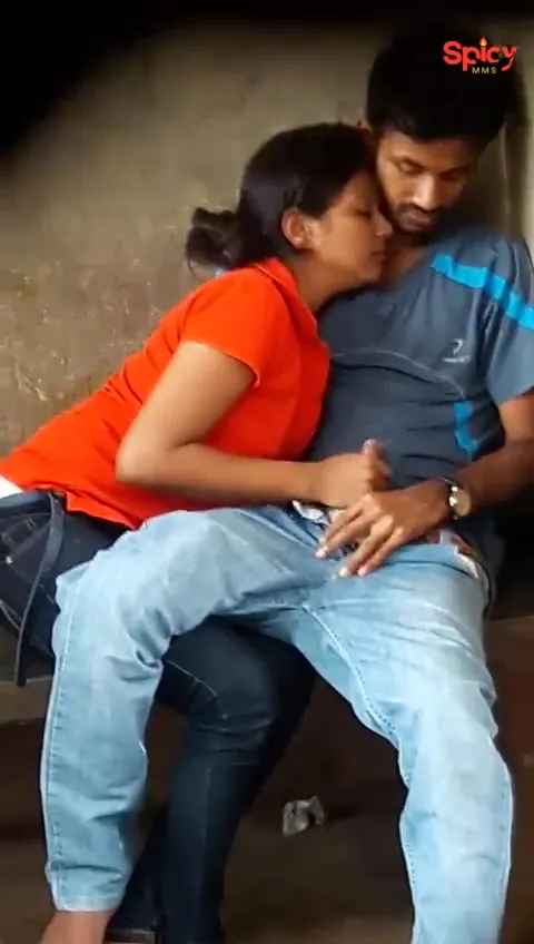 Sri Lankan young couple erotic sex in public place hidden mms