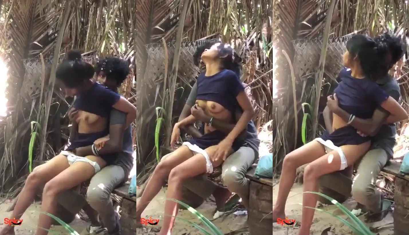 Tamil crazy couple viral outdoor fucking and boobs squeezing mms