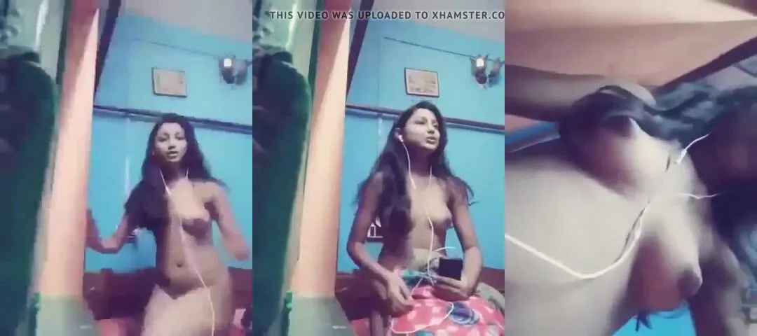 Young Bangla girl talking nude on vc with boyfriend