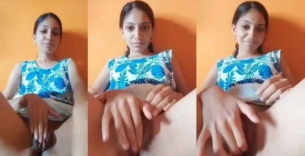 Young Marathi girl rubbing her wide pink pussy mms video