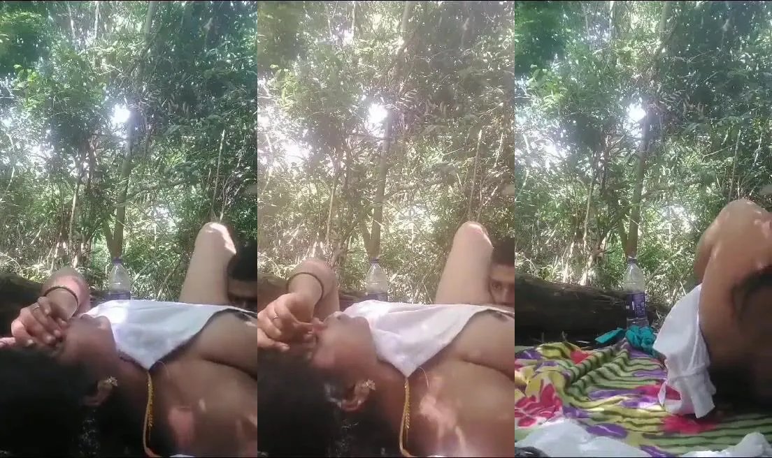 Village cheating bhabhi getting pussy licked from lover
