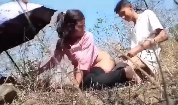 Young college college spicy doggy style sex in jungle